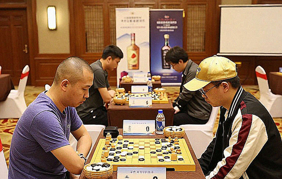 GCL 2026: Nepomniachtchi Strangles Carlsen Then Beats Sindarov on the Clock