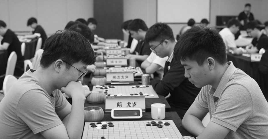 Ván Cờ Voi: Vũ Khí Bí Mật Cho Kỳ Thủ Trẻ Hay Chỉ Là Chiêu Trò Quảng Cáo?