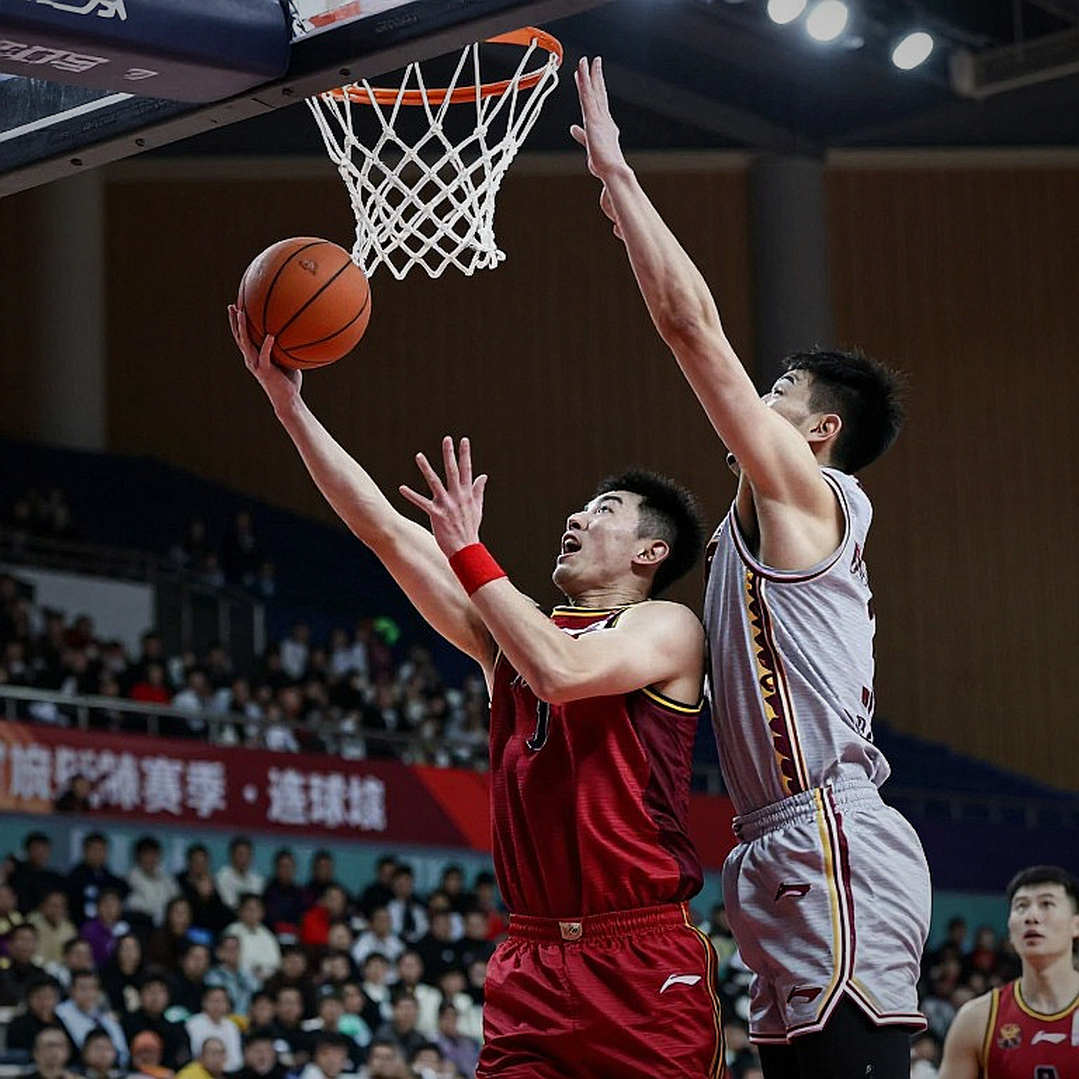 Cedi Osman và 37 điểm làm nên lịch sử PAOK: Điều bài báo không nói
