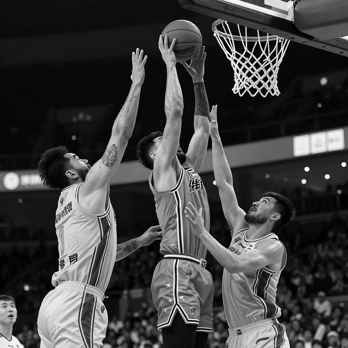 Cedi Osman bùng nổ với 31 điểm và 6 cú ném ba điểm, PAOK thắng đậm 100-74 trước Napoli! Khởi đầu rực rỡ cho tân binh Cedi Osman bùng nổ với 31 điểm và 6 cú ném ba điểm, PAOK thắng đậm 100-74 trước Napoli! Khởi đầu rực rỡ cho tân binh