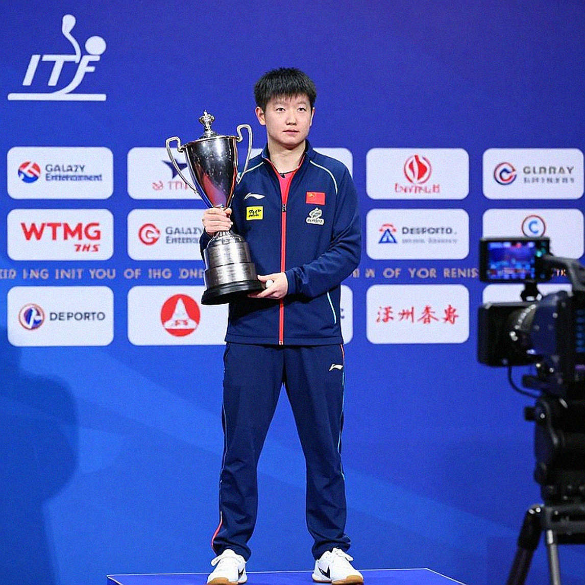 Moyland – Zhang ngược dòng qua ải Ai Cập để vào vòng 16 đội tại China Smash 2026