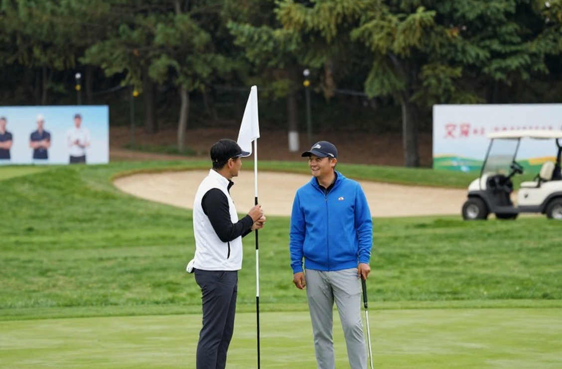 Scottie Scheffler: Cuộc Cách Mạng Putting Và Hành Trình 54 Triệu USD Scottie Scheffler: Cuộc Cách Mạng Putting Và Hành Trình 54 Triệu USD