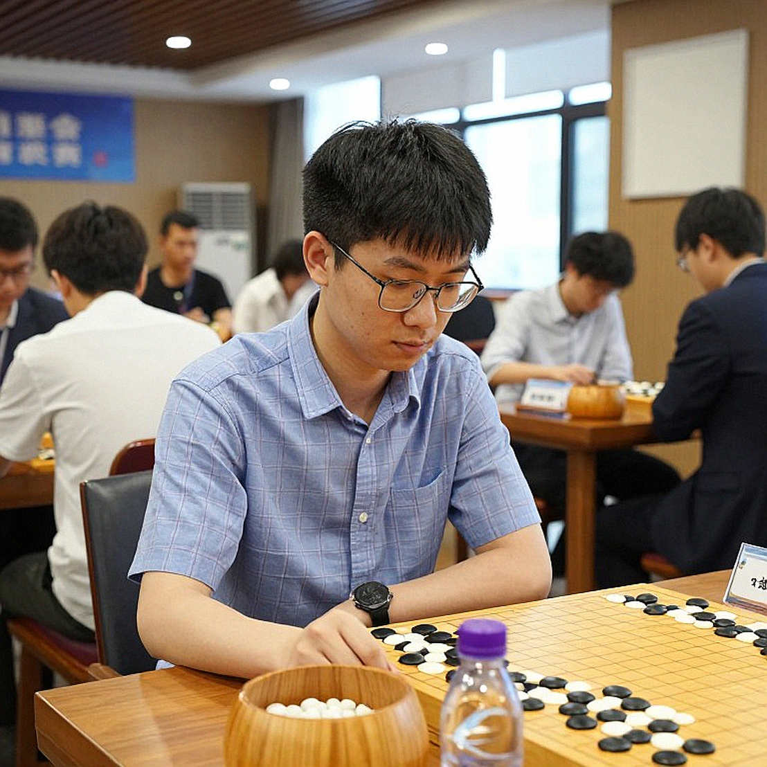 Carlsen trở lại bảo vệ ngai vàng tại Tech Mahindra Global Chess League 2026: Bản đồ không gian của một giải đấu 1 triệu đô la Carlsen trở lại bảo vệ ngai vàng tại Tech Mahindra Global Chess League 2026: Bản đồ không gian của một giải đấu 1 triệu đô la